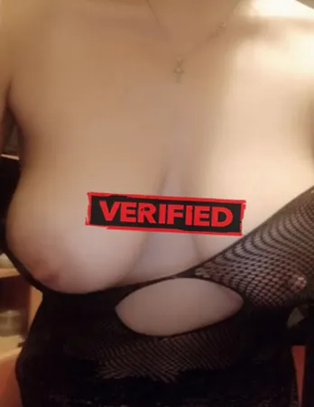 Amanda tits Find a prostitute Berhida