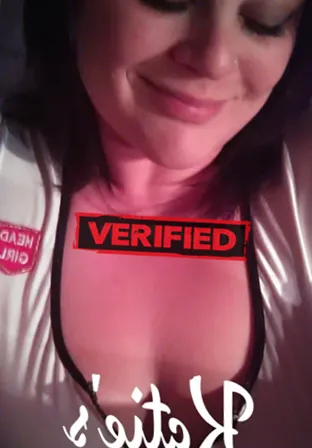 Kelly tits Prostitute Maracineni