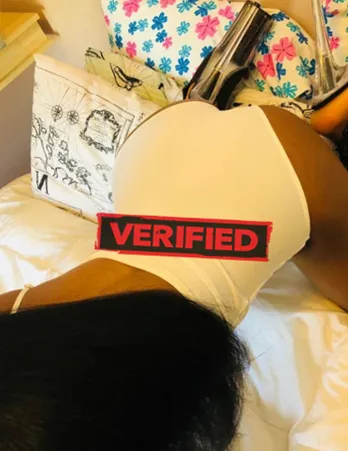 Jessie ass Erotic massage Karanganom