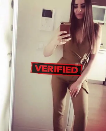 Anastasia tits Prostitute Sumbawa Besar