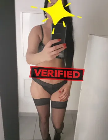 Julia sexy Finde eine Prostituierte Willstätt