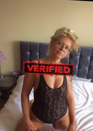 Beverly tits Prostitute Bad Voeslau